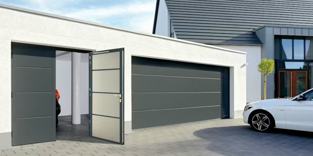 Garage doors in Alicante: quality, security and custom design